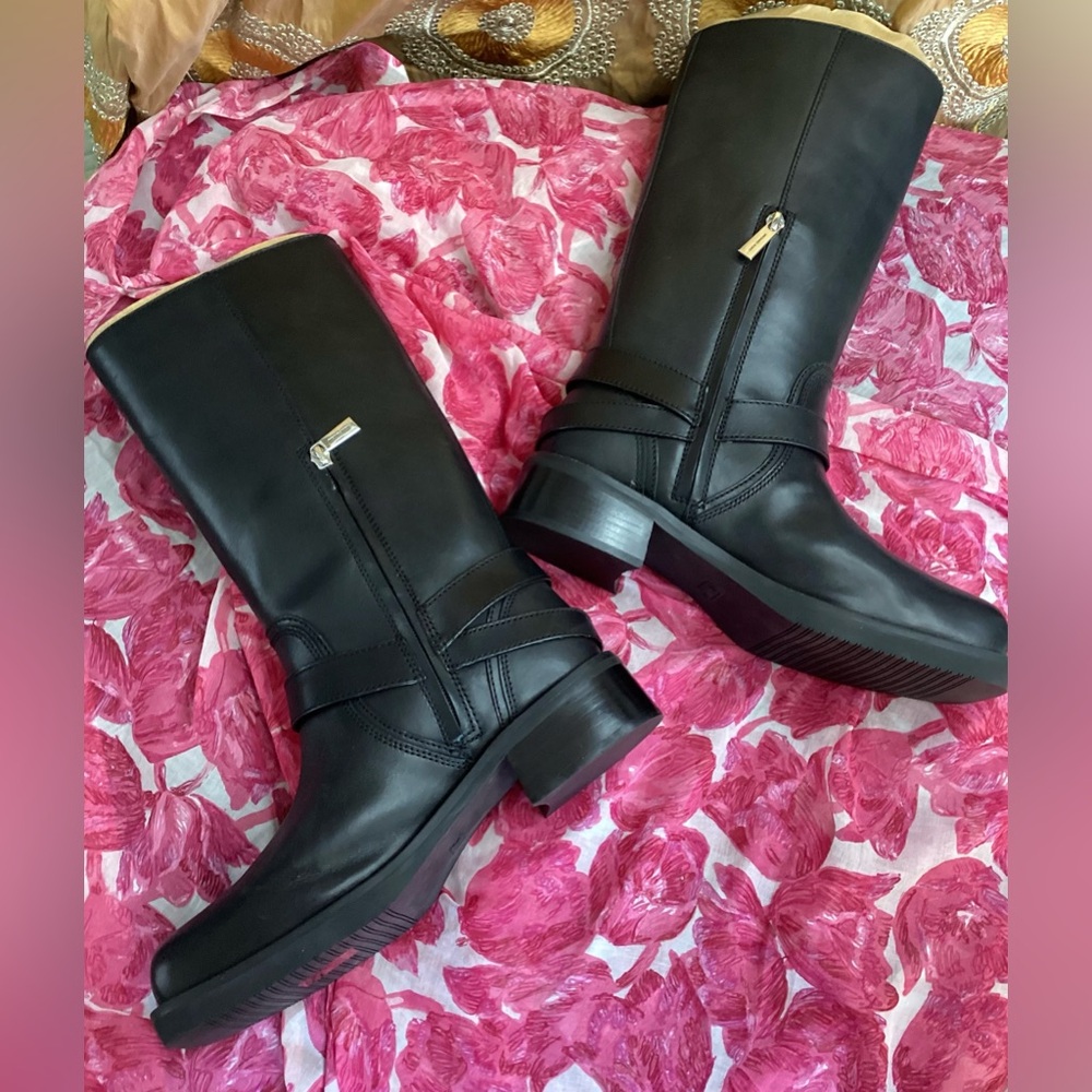 *FIRM PRICE* Michael Kors Black Leather Moto Boots with Buckle Detail 10M - Picture 4 of 16